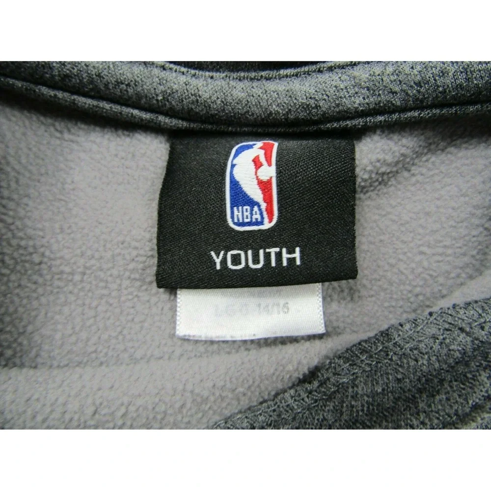 NBA Youth Boys Large Cleveland Cavaliers Cavs Gray‎ Pullover Crewneck Sweater